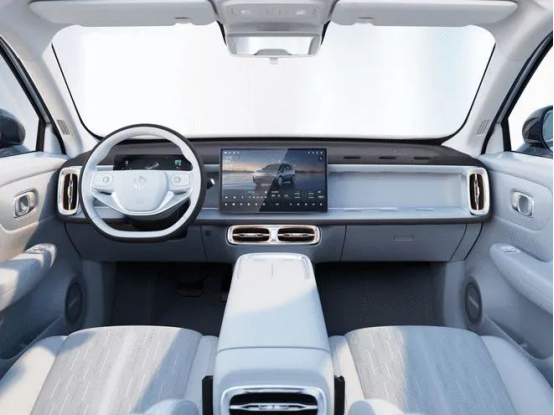 Tässä on Automotive Engineering Plastics -raportin ammattimainen englanninkielinen käännös.
